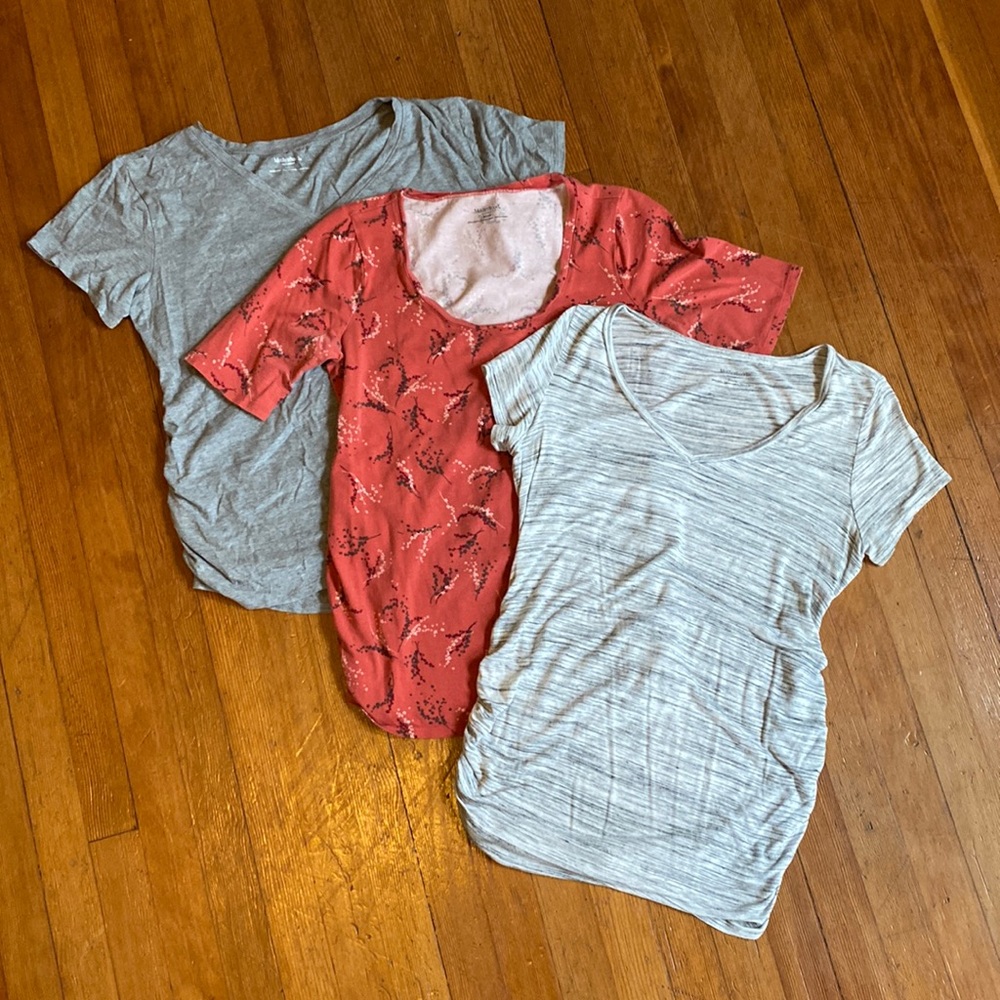 Bundle of 3 maternity shirts